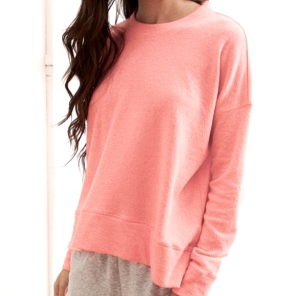 aerie Tops - AERIE beach fleece Pullover Crewneck Sweatshirt SIZE LARGE peachy coral textured
